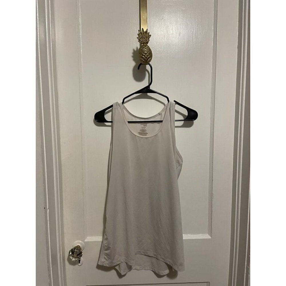 Danskin Now Women's Size Large Semi-Fitted White Tanktop